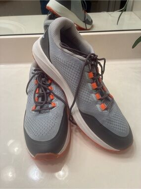 STRAIGHT DOWN MENS / GRAY MOJAVE MESH SHOE. TPU/ KNIT UPPER